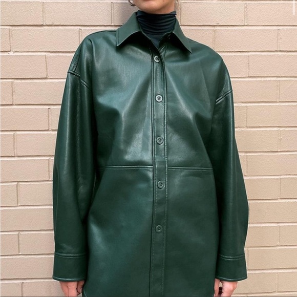 Aritzia Pelli Vegan Leather Jacket Shacket babaton in forest green - Picture 5 of 6